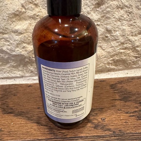 Arbonne Aromassentials unwind Bath and Shower Gel 8.7 fl oz 95% Left - Picture 3 of 5